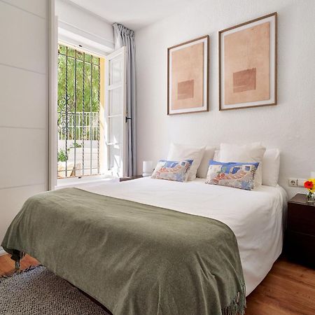 Villa Rosita Suites En Playa De La Malagueta Con Terraza Málaga Esterno foto