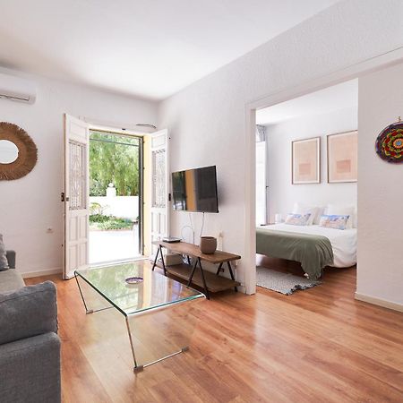 Villa Rosita Suites En Playa De La Malagueta Con Terraza Málaga Esterno foto