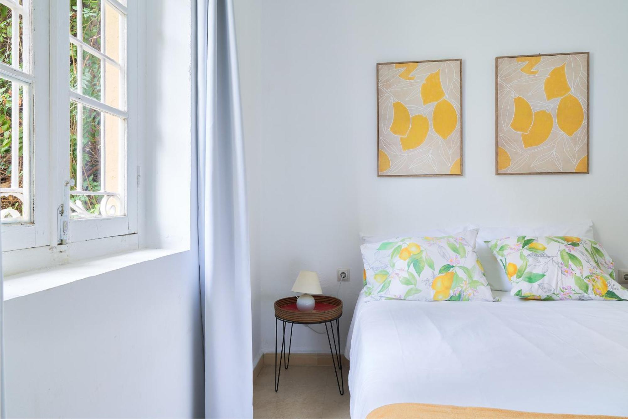 Villa Rosita Suites En Playa De La Malagueta Con Terraza Málaga Esterno foto